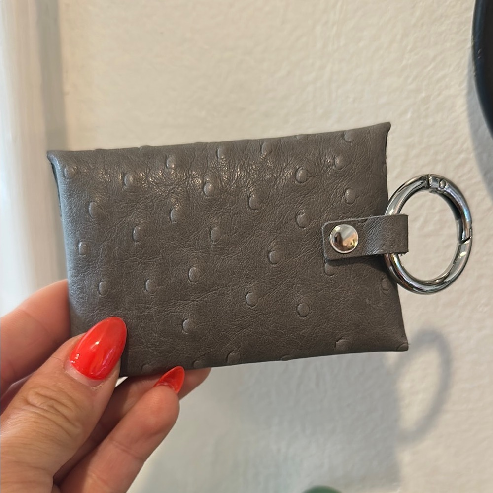 Gray Textured Keychain Wallet - Picture 3 of 4